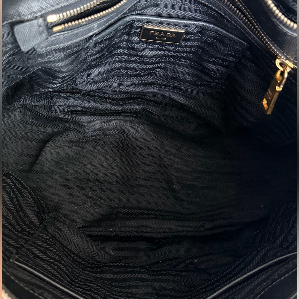 Prada Black Saffiano Lux Leather Galleria Double Zip Medium - Picture 7 of 9